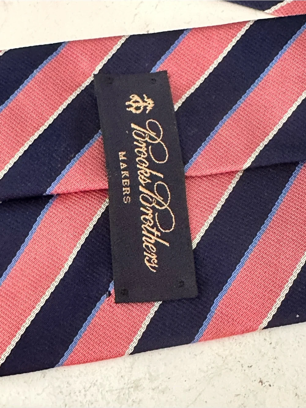 BROOKS BROTHERS PINK NAVY STRIPED SILK TIE CLASSIC LENGTH